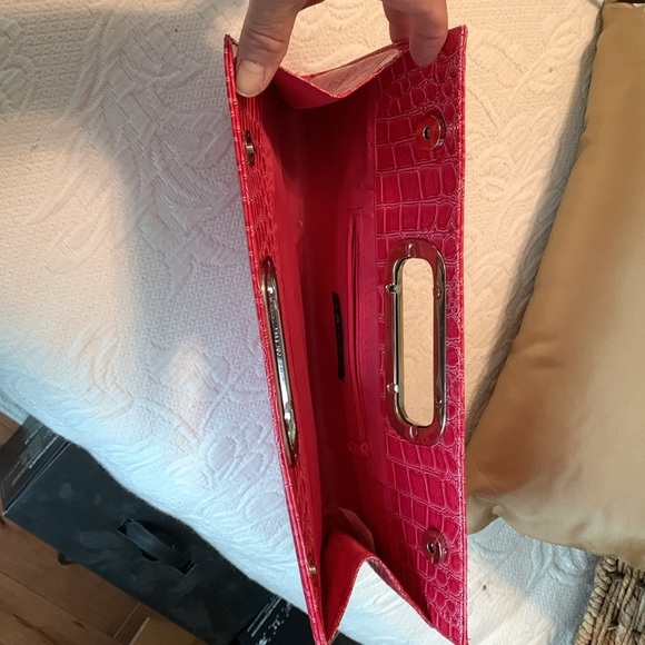 Pink Clutch - Picture 2 of 7